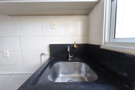 Área de Serviço de apartamento para alugar com 2 quartos, 46m² em Jardim das Cerejeiras, Campinas