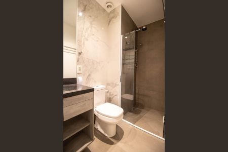 Banheiro de apartamento para alugar com 2 quartos, 119m² em Pinheiros, São Paulo
