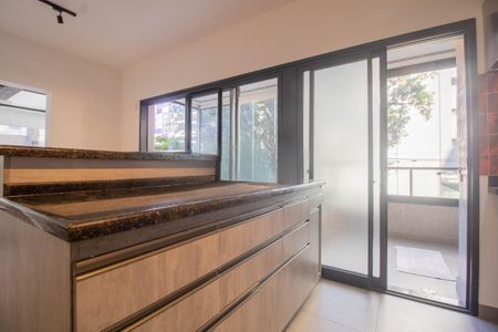 Cozinha de apartamento para alugar com 2 quartos, 119m² em Pinheiros, São Paulo