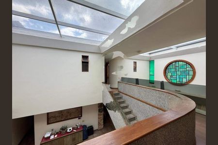 Casa à venda com 430m², 4 quartos e 6 vagas
