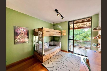 Casa à venda com 4 quartos, 430m² em São Bento, Belo Horizonte