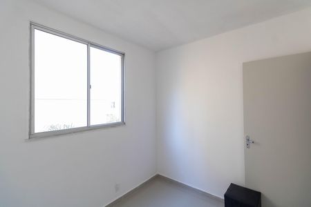 Quarto 2 de apartamento para alugar com 2 quartos, 59m² em Paciência, Rio de Janeiro