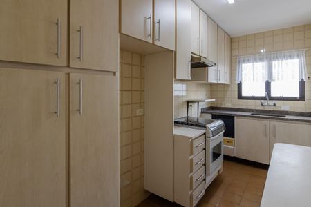 Cozinha de apartamento para alugar com 2 quartos, 70m² em Vila Nova Conceição, São Paulo