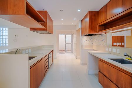Casa de condomínio à venda com 458m², 6 quartos e 5 vagasCozinha