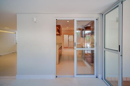 Casa de condomínio à venda com 458m², 6 quartos e 5 vagasCozinha