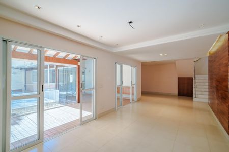 Casa de Condomínio à venda com 6 quartos, 458m² em Parque dos Principes, São Paulo