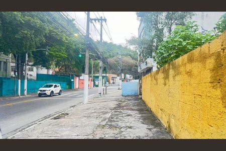 Casa à venda com 3 quartos, 300m² em Cubango, Niterói