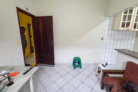 Sala de apartamento para alugar com 1 quarto, 50m² em Aviação, Praia Grande