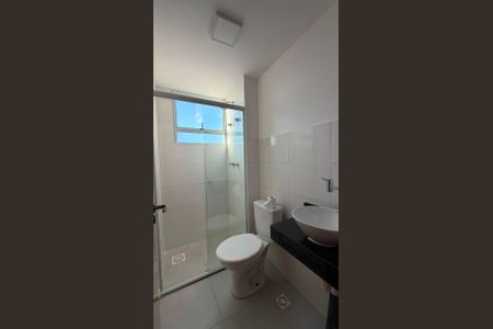 Banheiro de apartamento para alugar com 2 quartos, 49m² em Chácara Estela, Barueri