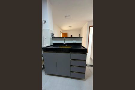 Cozinha de apartamento para alugar com 2 quartos, 49m² em Chácara Estela, Barueri