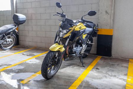 Apartamento para alugar com 45m², 2 quartos e sem vaga Apartamento para alugar com 45m², 2 quartos e sem vagaGaragem para moto