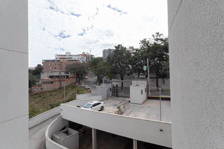 Apartamento para alugar com 45m², 2 quartos e sem vaga Apartamento para alugar com 45m², 2 quartos e sem vagaSala - Vista