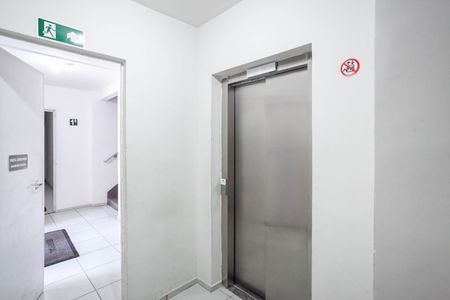 Apartamento para alugar com 45m², 2 quartos e sem vaga Apartamento para alugar com 45m², 2 quartos e sem vagaHall social