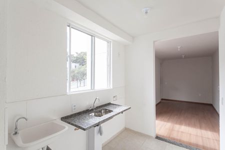 Apartamento para alugar com 45m², 2 quartos e sem vaga Apartamento para alugar com 45m², 2 quartos e sem vagaCozinha e Área de Serviço