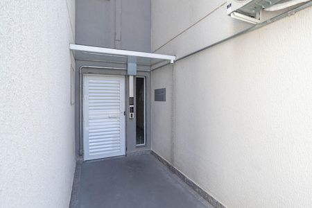 Apartamento para alugar com 45m², 2 quartos e sem vaga Apartamento para alugar com 45m², 2 quartos e sem vagaEntrada