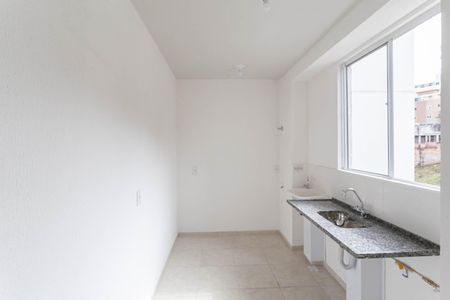 Apartamento para alugar com 45m², 2 quartos e sem vaga Apartamento para alugar com 45m², 2 quartos e sem vagaCozinha e Área de Serviço