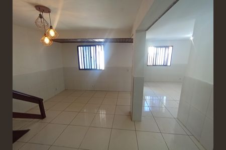 Casa de condomínio para alugar com 144m², 4 quartos e 2 vagas Casa de condomínio para alugar com 144m², 4 quartos e 2 vagasSala