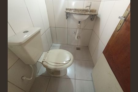 Casa de condomínio para alugar com 144m², 4 quartos e 2 vagas Casa de condomínio para alugar com 144m², 4 quartos e 2 vagasLavabo