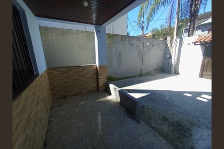 Casa de condomínio para alugar com 144m², 4 quartos e 2 vagas Casa de condomínio para alugar com 144m², 4 quartos e 2 vagasEntrada