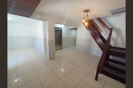 Casa de condomínio para alugar com 144m², 4 quartos e 2 vagas Casa de condomínio para alugar com 144m², 4 quartos e 2 vagasSala
