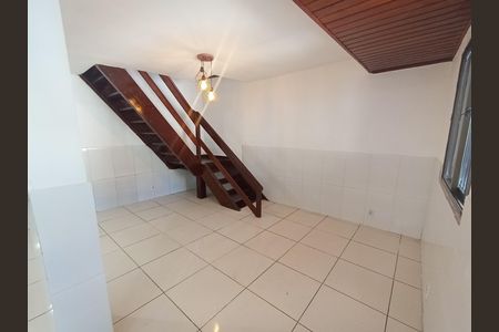 Casa de condomínio para alugar com 144m², 4 quartos e 2 vagas Casa de condomínio para alugar com 144m², 4 quartos e 2 vagasSala