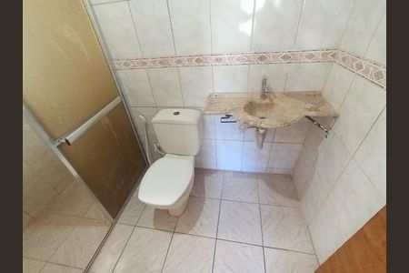 Casa de condomínio para alugar com 144m², 4 quartos e 2 vagas Casa de condomínio para alugar com 144m², 4 quartos e 2 vagasBanheiro Suite