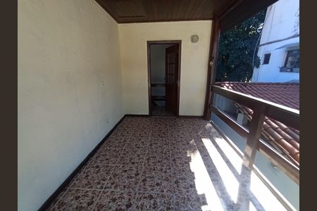 Casa de condomínio para alugar com 144m², 4 quartos e 2 vagas Casa de condomínio para alugar com 144m², 4 quartos e 2 vagasVaranda