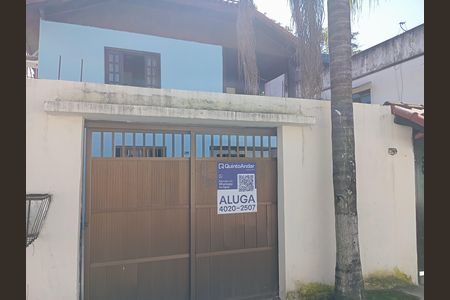 Casa de condomínio para alugar com 144m², 4 quartos e 2 vagas Casa de condomínio para alugar com 144m², 4 quartos e 2 vagasFachada