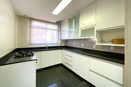 Apartamento à venda com 120m², 3 quartos e 3 vagas Apartamento à venda com 120m², 3 quartos e 3 vagasCozinha