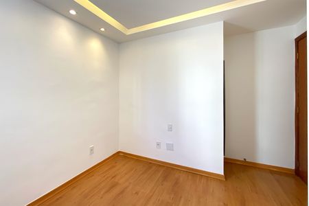 Apartamento à venda com 120m², 3 quartos e 3 vagas Apartamento à venda com 120m², 3 quartos e 3 vagasQuarto 2