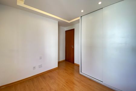 Apartamento à venda com 120m², 3 quartos e 3 vagas Apartamento à venda com 120m², 3 quartos e 3 vagasQuarto 2