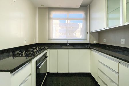 Cozinha de apartamento à venda com 3 quartos, 120m² em Buritis, Belo Horizonte