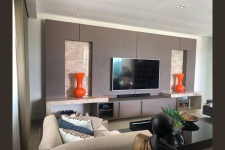 Casa à venda com 5 quartos, 845m² em Mirante da Mata, Nova Lima