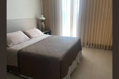 Casa à venda com 845m², 5 quartos e 5 vagas