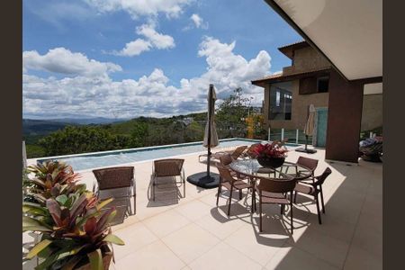 Casa à venda com 845m², 5 quartos e 5 vagas