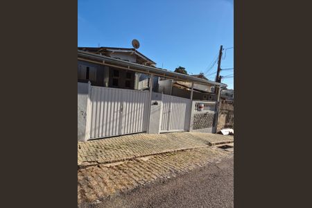 Casa à venda com 144m², 4 quartos e 2 vagas