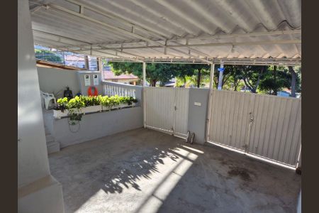 Casa à venda com 144m², 4 quartos e 2 vagas