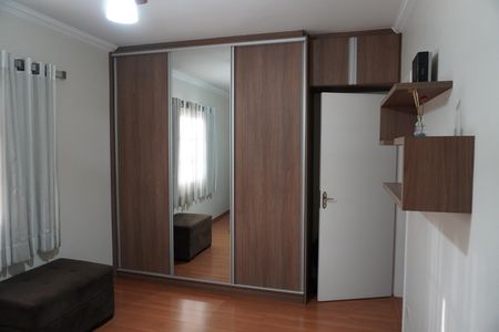 Casa para alugar com 215m², 3 quartos e 3 vagasQuarto 2 - Suíte