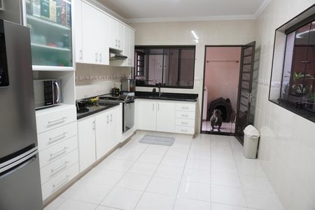 Casa para alugar com 215m², 3 quartos e 3 vagasCozinha