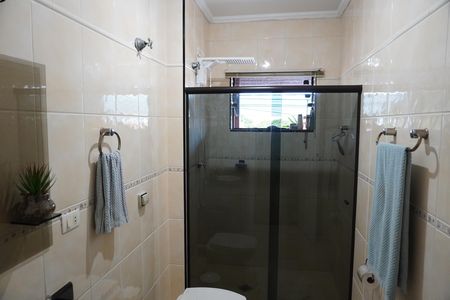 Casa para alugar com 215m², 3 quartos e 3 vagasBanheiro 3