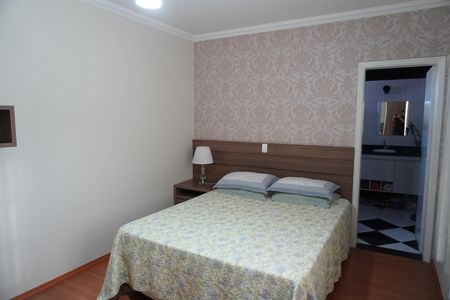 Casa para alugar com 215m², 3 quartos e 3 vagasQuarto 2 - Suíte
