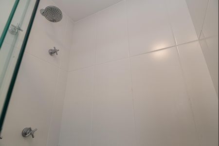 Banheiro de kitnet/studio para alugar com 1 quarto, 25m² em Consolação, São Paulo