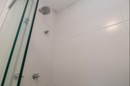 Banheiro de kitnet/studio para alugar com 1 quarto, 25m² em Consolação, São Paulo