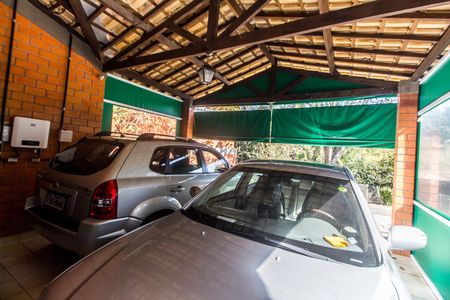 Garagem de casa de condomínio à venda com 3 quartos, 293m² em Chácaras do Peroba, Barueri