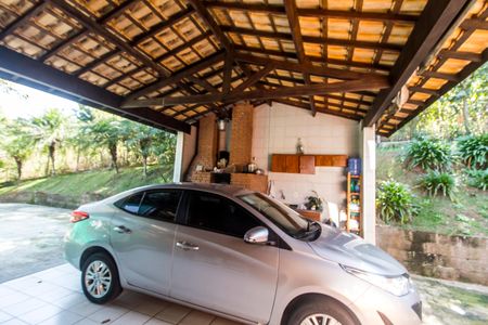 Casa de condomínio à venda com 293m², 3 quartos e 8 vagas Casa de condomínio à venda com 293m², 3 quartos e 8 vagasGaragem
