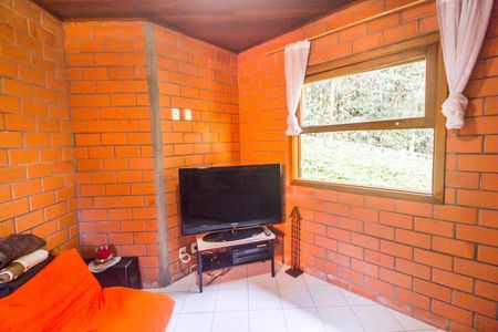 Sala de casa de condomínio à venda com 3 quartos, 293m² em Chácaras do Peroba, Barueri