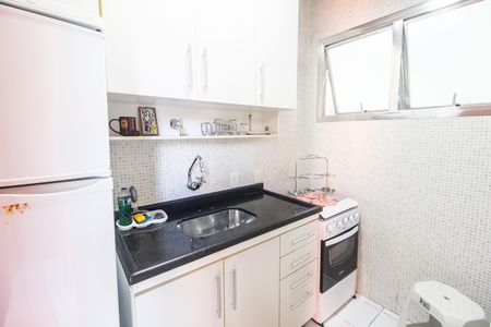 Casa de condomínio à venda com 293m², 3 quartos e 8 vagas Casa de condomínio à venda com 293m², 3 quartos e 8 vagasCozinha