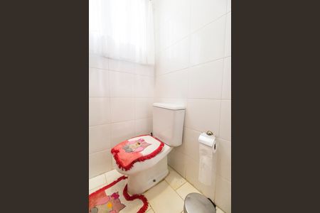 Casa de condomínio à venda com 293m², 3 quartos e 8 vagas Casa de condomínio à venda com 293m², 3 quartos e 8 vagasBanheiro da Suíte