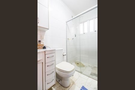 Casa de condomínio à venda com 293m², 3 quartos e 8 vagas Casa de condomínio à venda com 293m², 3 quartos e 8 vagasBanheiro