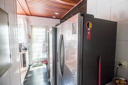 Casa de condomínio à venda com 293m², 3 quartos e 8 vagas Casa de condomínio à venda com 293m², 3 quartos e 8 vagasCozinha